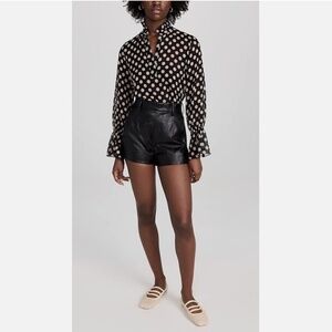 7 FOR ALL MANKIND TAILORED FAUX LEATHER SLOUCH SHORT - BLACK